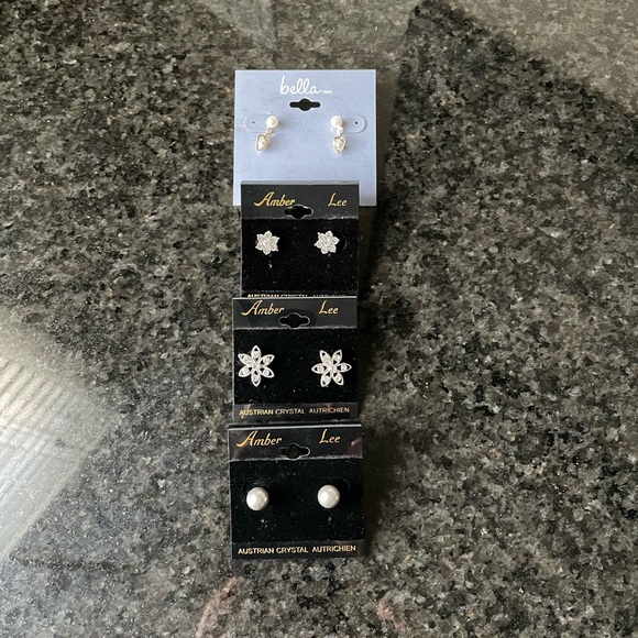 Amber Lee & Bella Earings NWT - purchased but never worn - Picture 1 of 1